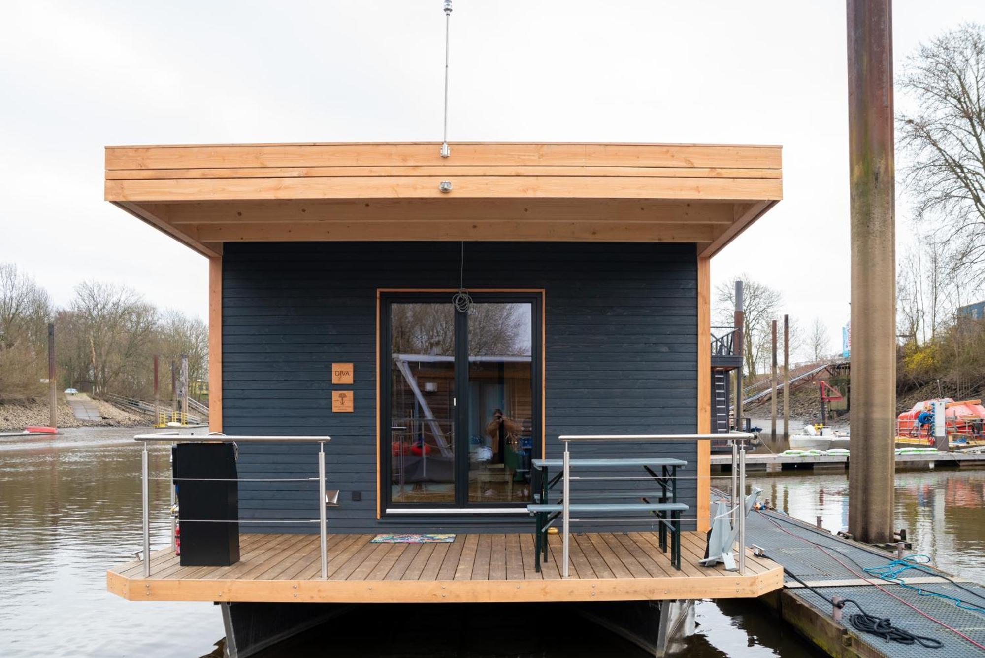 Komfort-hausboot Diva Mit Kamin Hamburg-Harburg